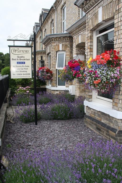Warrens Guest House York Esterno foto